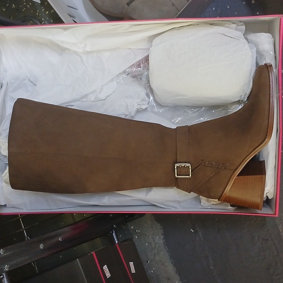 NEW Vince Camuto  Seshlyan Mink Suede Nubuck Wide Calf Boots - Picture 4 of 8